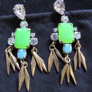 J CREW STATEMENT EARINGS.  3 INCHES.  LIKE NEW.